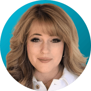 lisa huertas headshot blue-1