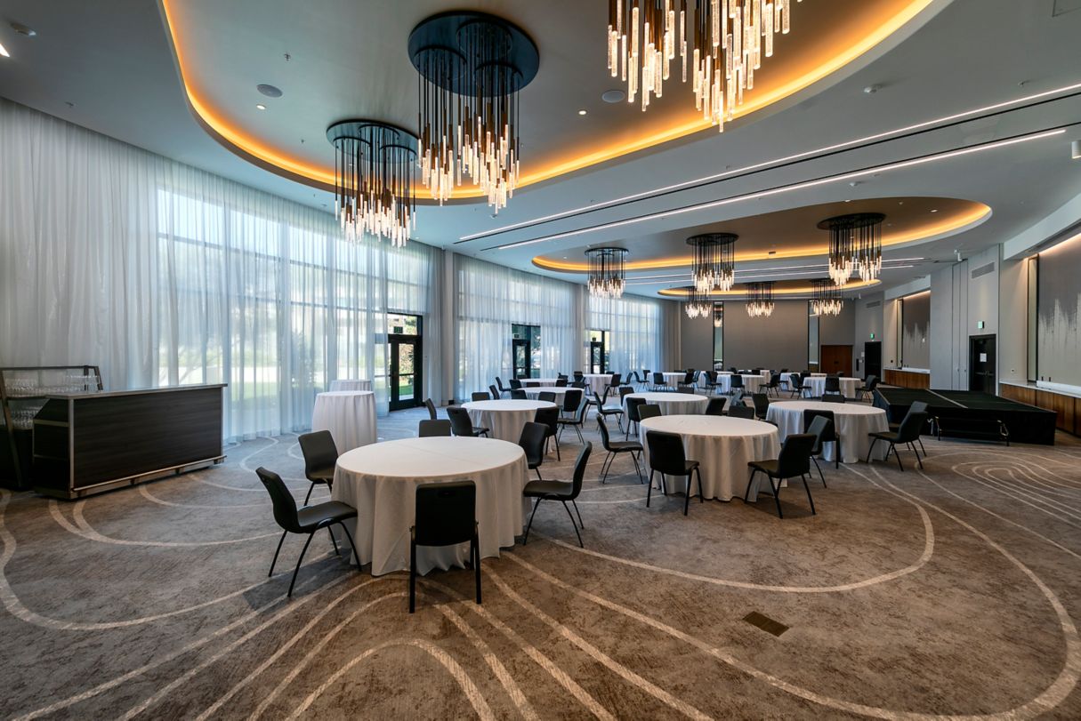 md-laxme-grandstand-ballroom-20564_Classic-Hor